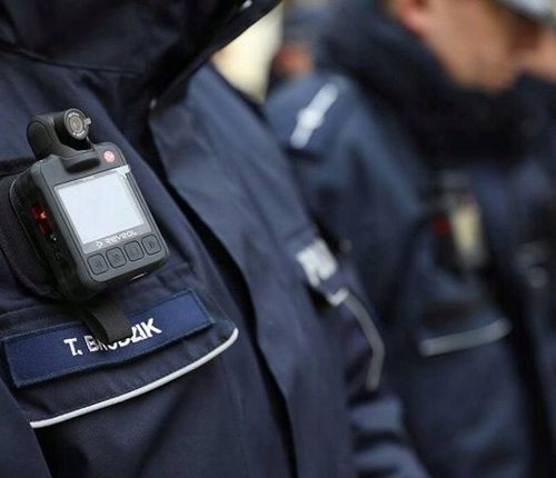 PROFESJONALNA kamera policyjna komornicza nasobna