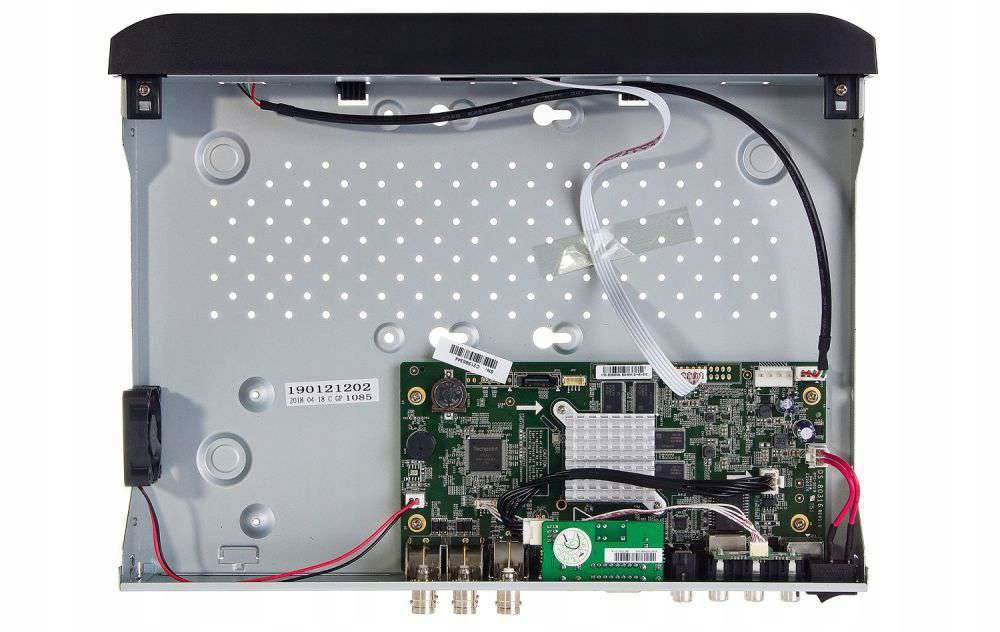 REJESTRATOR HIKVISION DS-7204HTHI-K1 (S) - obrazek 4