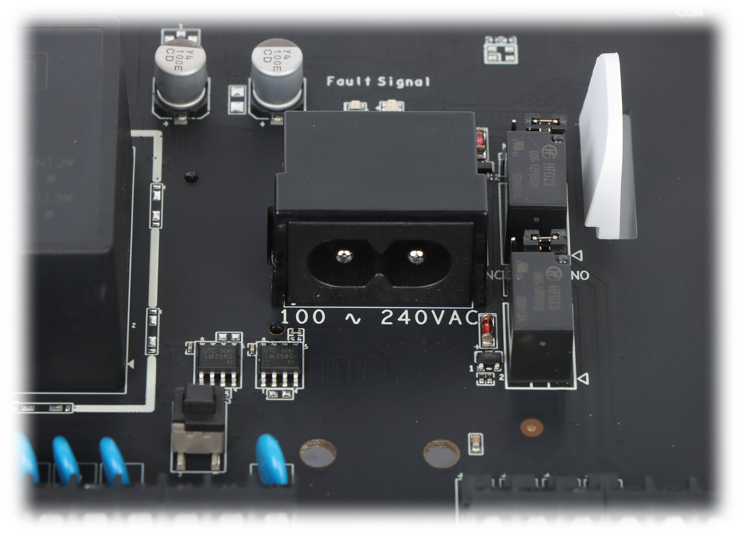 Bezprzewodowy ekspander WE/WY przewodowych AX PRO DS-PM1-I1602-WE Hikvision - obrazek 3